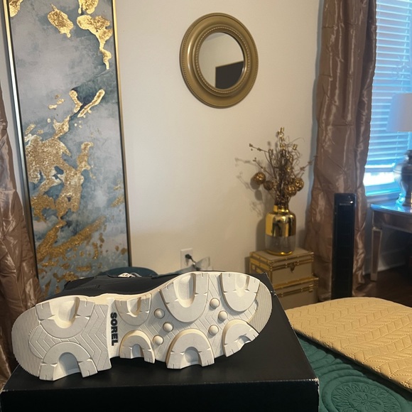 Sorel Women Boots - Picture 5 of 7